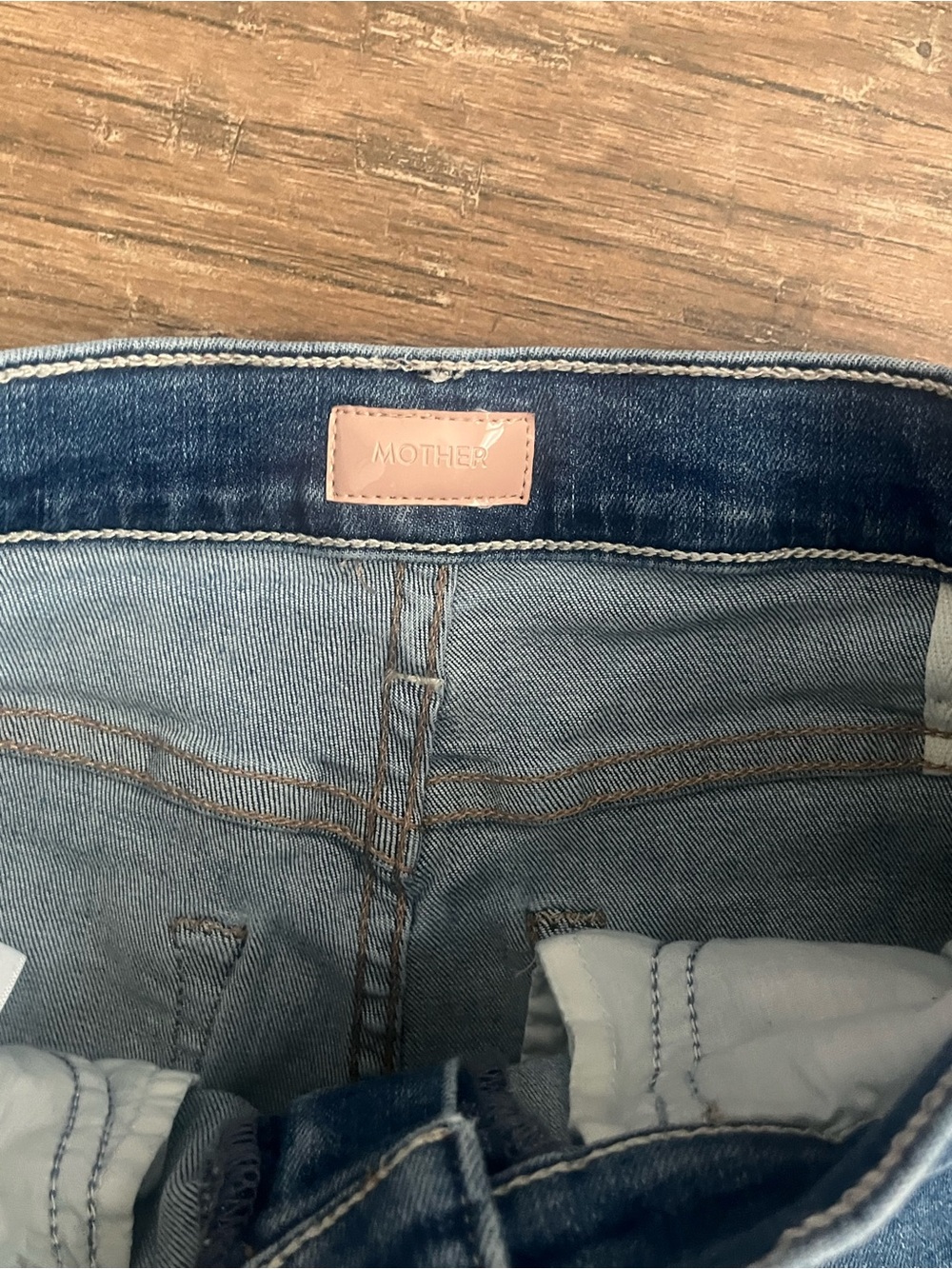 Lil’ Mother Denim jeans The Lil' Hustler Ankle Fray in healing jar - Picture 5 of 7